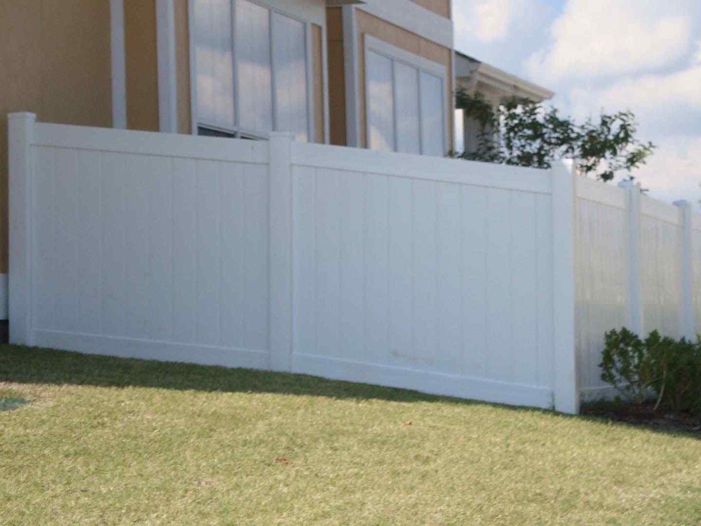 Addison Texas vinyl privacy fencing
